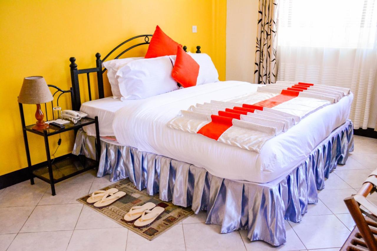 Crest Safari Lodge Bed And Breakfast Arusha Exterior foto